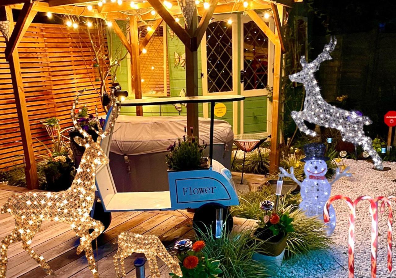 Ferienwohnung Cosy Garden Flat, Private Hot Tub & Four Poster Bed York Exterior foto